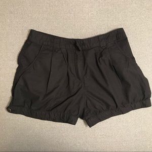 ☂️FREE* H&M - Black Shorts
